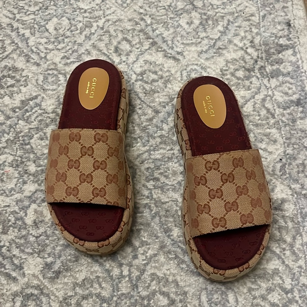 authentic gucci wedge sandals